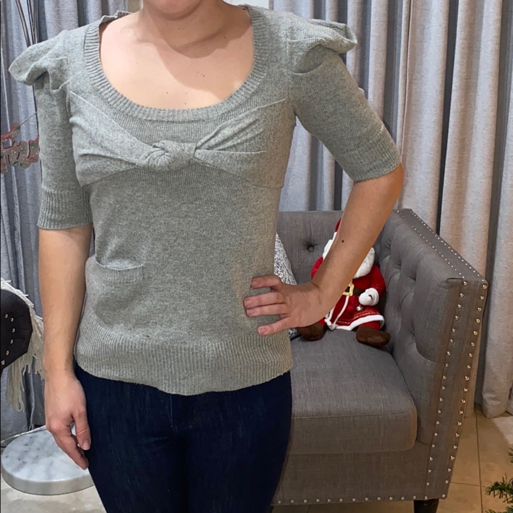 BCBGeneration Puff Sleeve Gray 1/4 Sleeve knit scoop neck Sweater with Bow